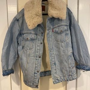 XL Oversized Trucker Sherpa Jacket with soft removable collar Size Medium